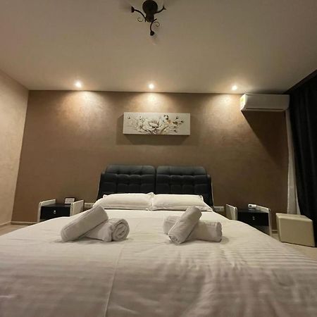 Ferienwohnung Cezara Galaţi Exterior foto